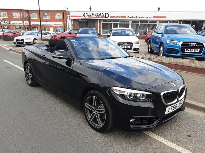 Usado BMW 218 Sport Line 2018 Negro Descapotable
