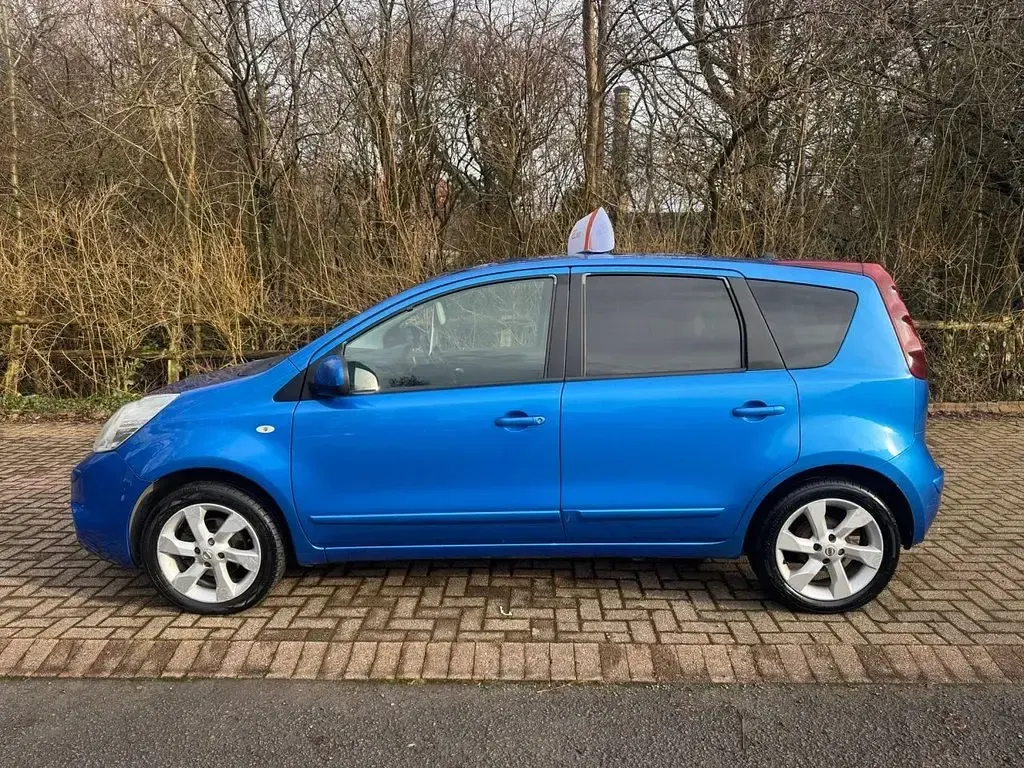 Used Nissan Note Tekna 110 HP (80 kW) 2009 Blue Hatchback