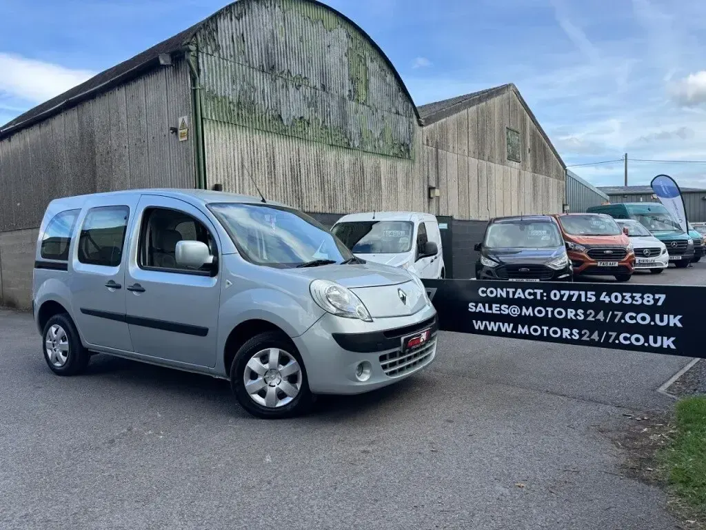 Used Renault Kangoo Expression 106 HP (77 kW) 2011 Grey MPV