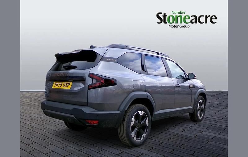 Nouă Dacia Bigster Extreme 140 CP (102 kW) 2025 Gri SUV