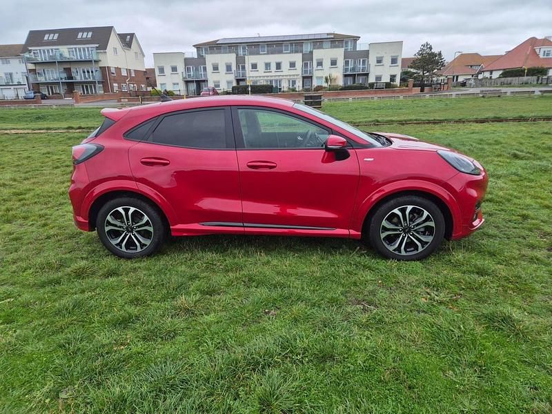Used Ford Puma ST-Line 2021 Fantastic red metallic SUV