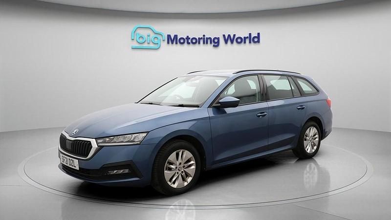 Used Skoda Octavia SE Technology 110 HP (80 kW) 2021 Blue Estate