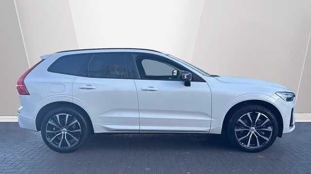 Used Volvo XC60 Plus 247 HP (181 kW) 2025 SUV