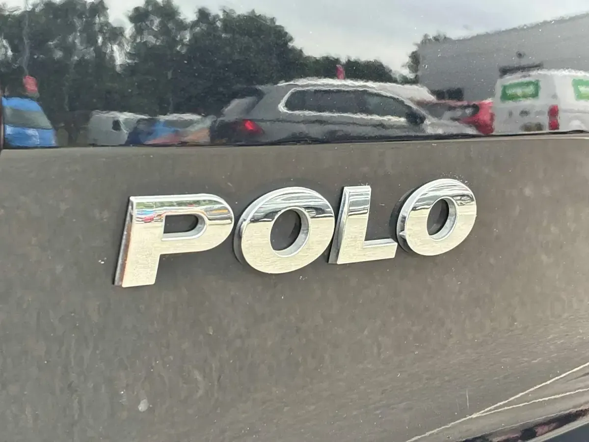 Used VW Polo Match 60 HP (44 kW) 2016 Black Hatchback