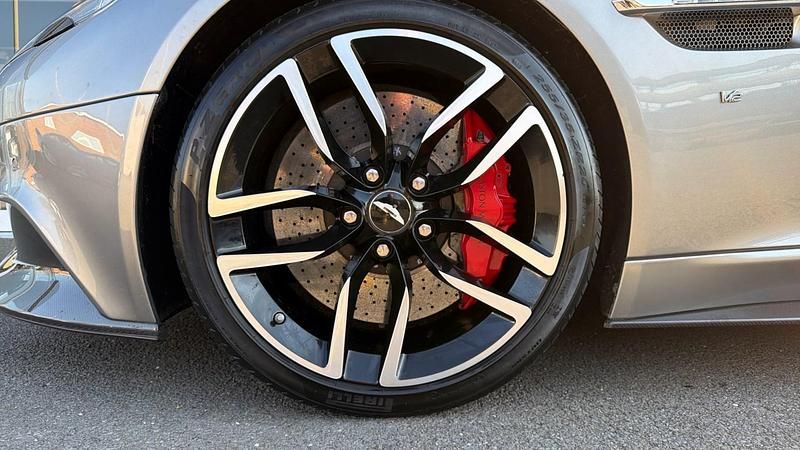 Used Aston Martin Vanquish 2016 Silver Cabriolet