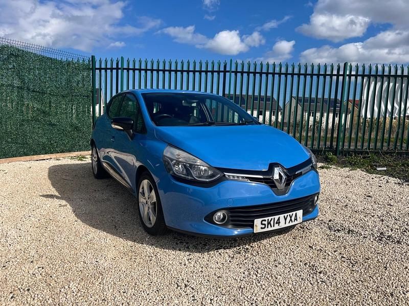 Used Renault Clio IV Dynamique 2014 Blue Hatchback