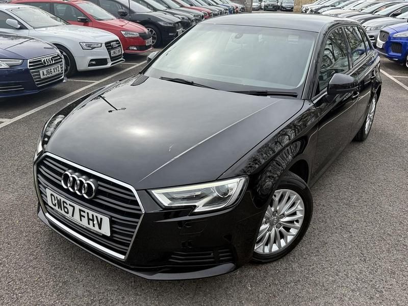 Usado Audi A3 Design 150 HP (110 kW) 2018 Preto Sedan