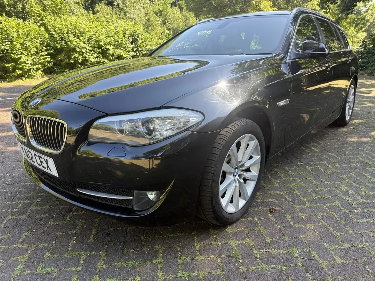 Used BMW 520 2012 Black Estate