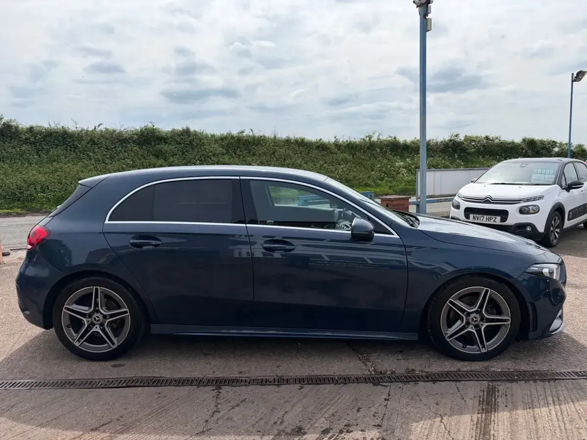 Used Mercedes A200 Executive 150 HP (110 kW) 2021 Blue Hatchback