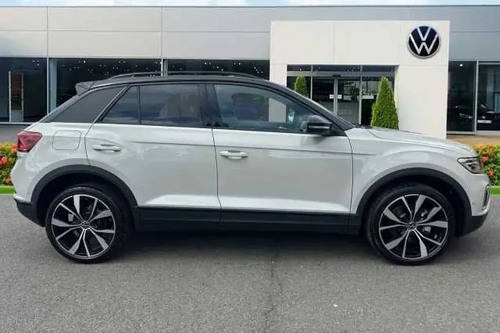 New VW T-Roc Design 115 HP (84 kW) 2025 Grey SUV
