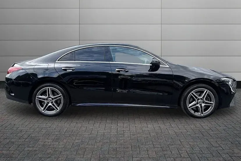 Used Mercedes E250 Executive 215 HP (158 kW) 2025 Black Coupe