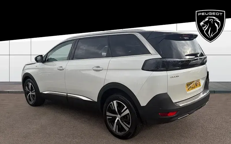 Second-hand Peugeot 5008 GTi 131 CP (96 kW) 2023 Alb SUV