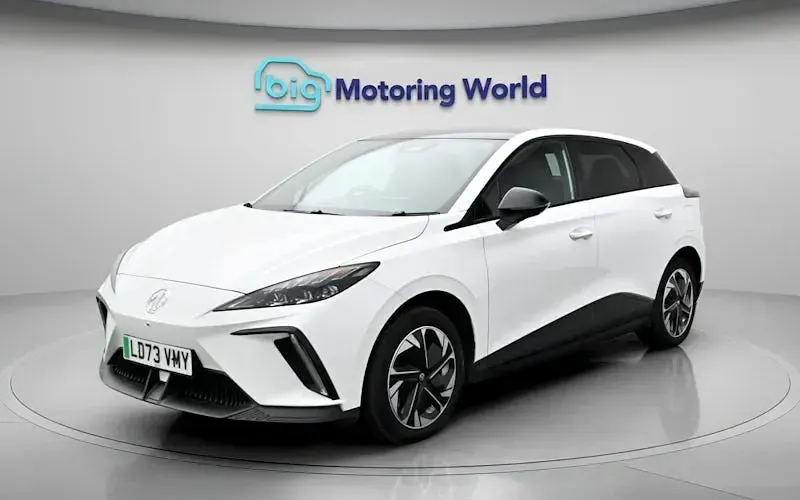 Usado MG MG4 EV Trophy 150 kW (204 HP) 2025 Citadino