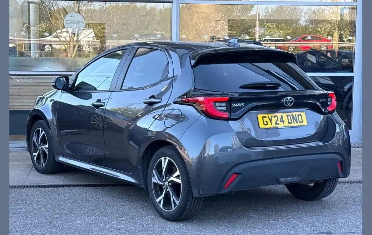 Used Toyota Yaris Design 113 HP (83 kW) 2024 Grey Hatchback