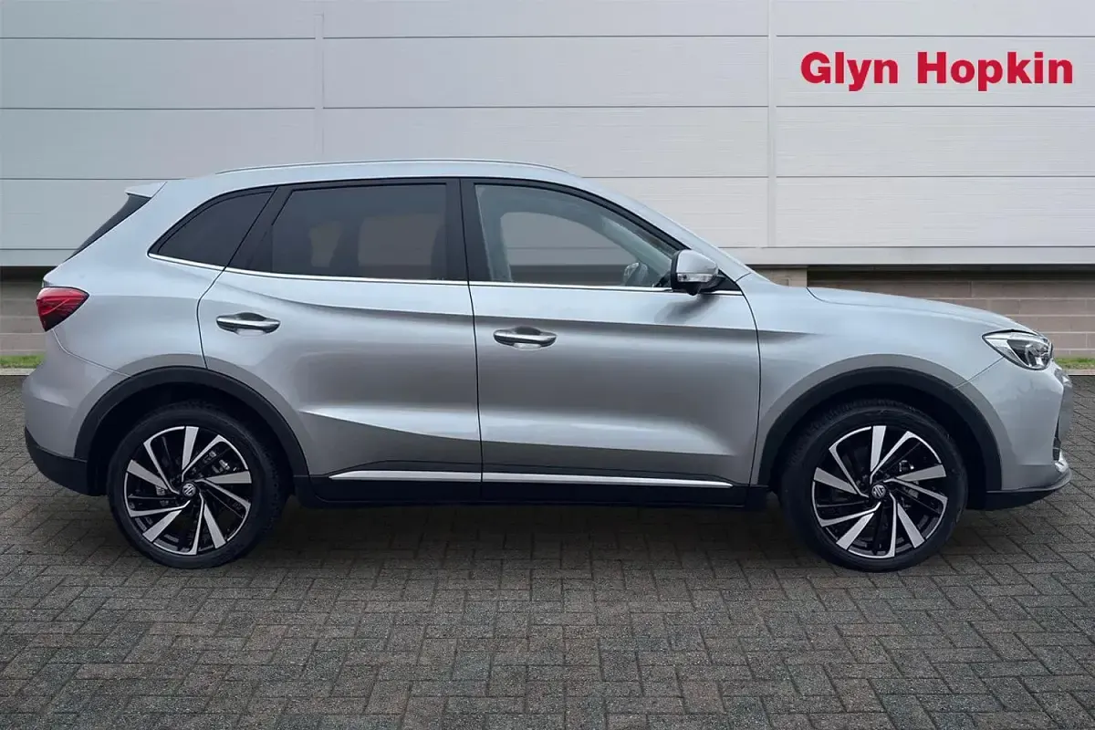 New MG ZS Trophy 2025 Silver Hatchback