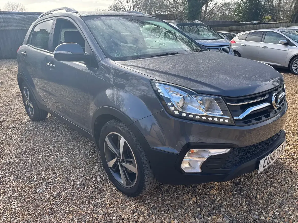 Used SsangYong Korando 178 HP (130 kW) 2018 Grey Estate
