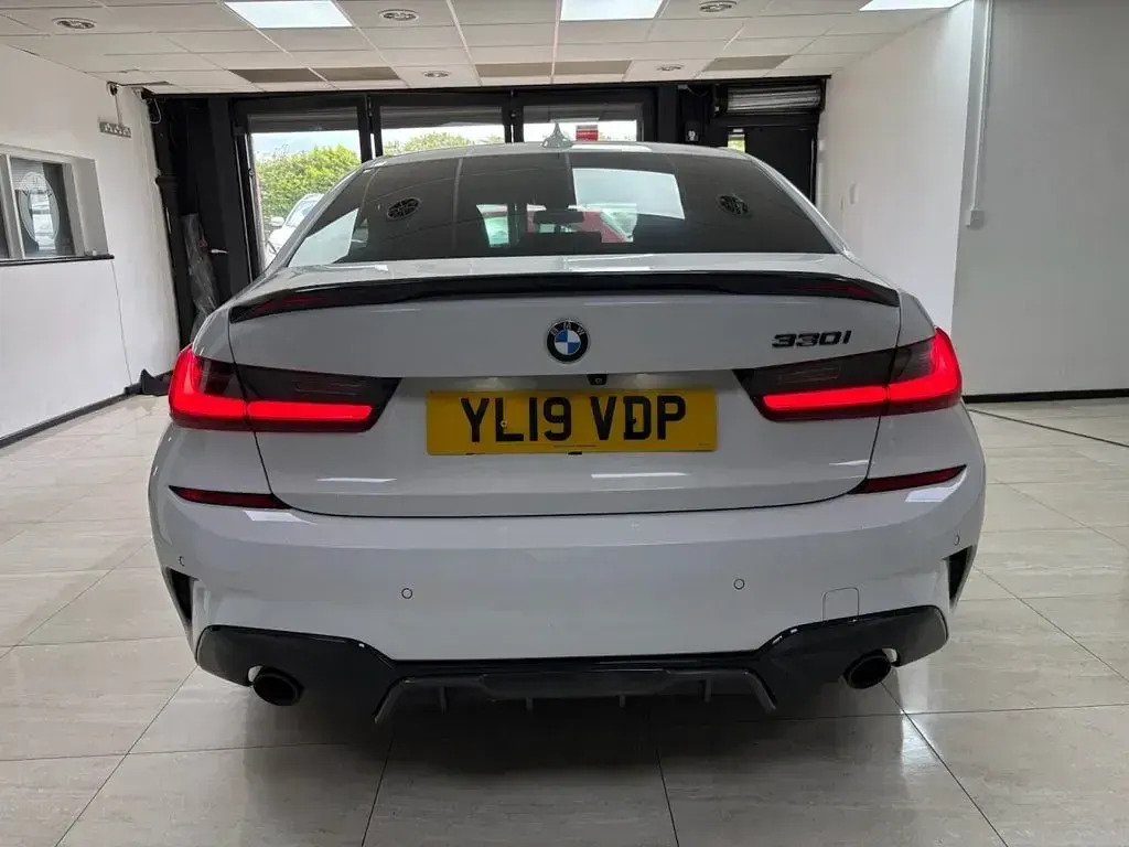 Used BMW 330 M Sport 258 HP (189 kW) 2019 White Sedan
