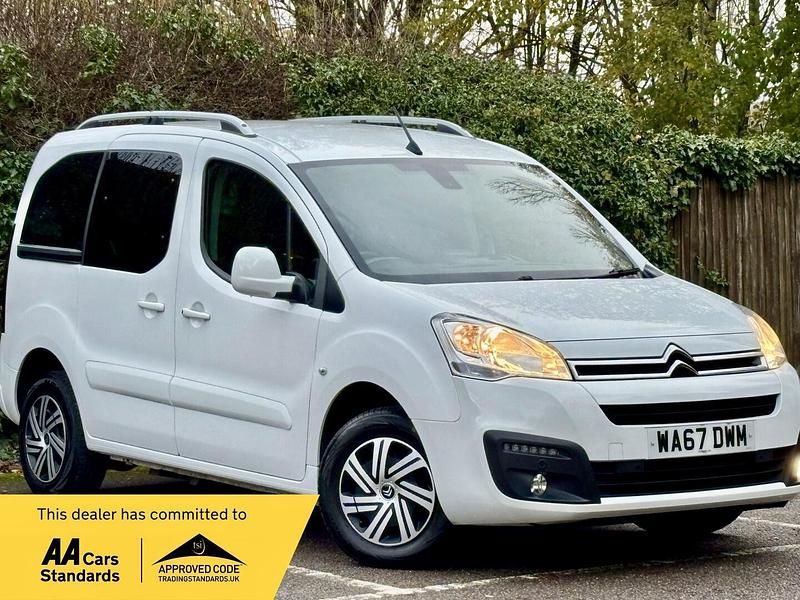 White Used 2018 Citroën Berlingo Flair MPV | £11,495 (Super price) - Image 1/4