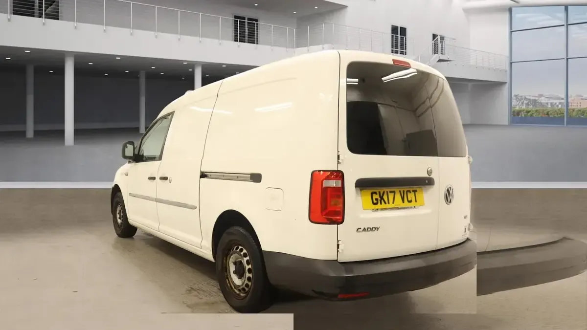 Used VW Caddy Maxi Startline 102 HP (75 kW) 2017 White MPV