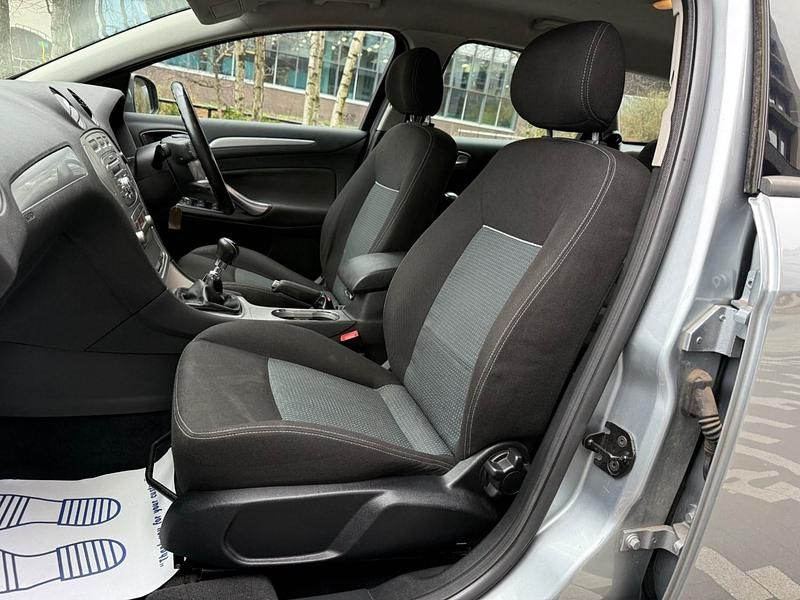 Used Ford Mondeo Zetec 2010 Silver Estate