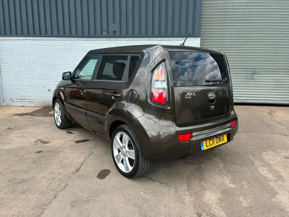 Used Kia Soul 126 HP (92 kW) 2011 Brown SUV