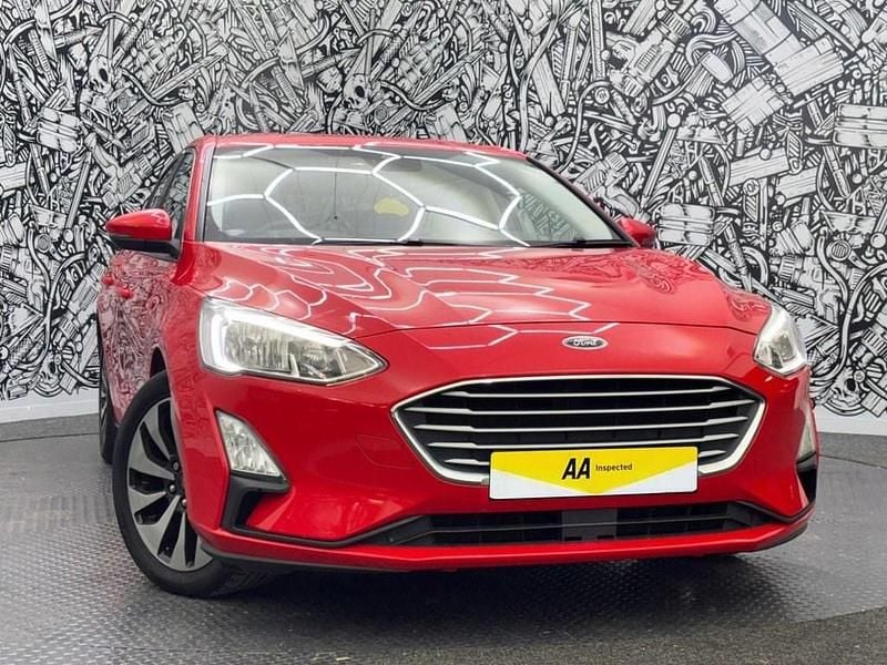 Used Ford Focus Zetec 120 HP (88 kW) 2019 Red Hatchback