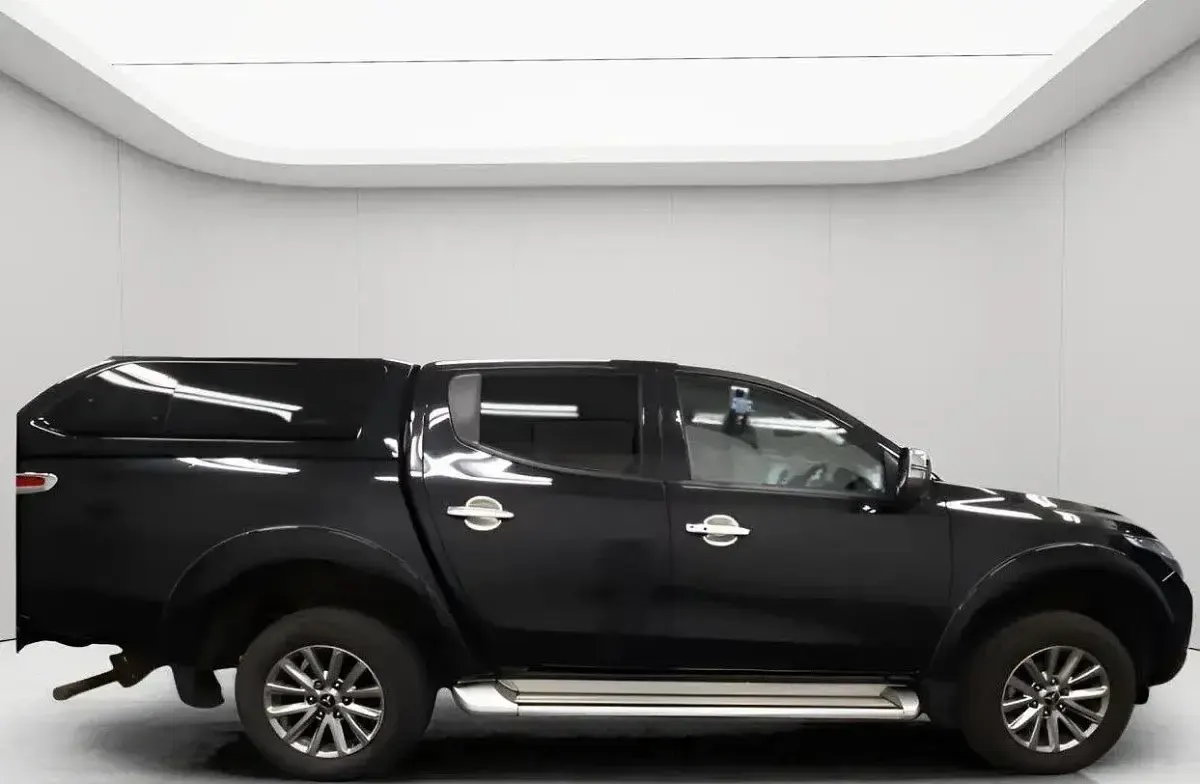 Used Mitsubishi L200 181 HP (133 kW) 2019 Black Pickup