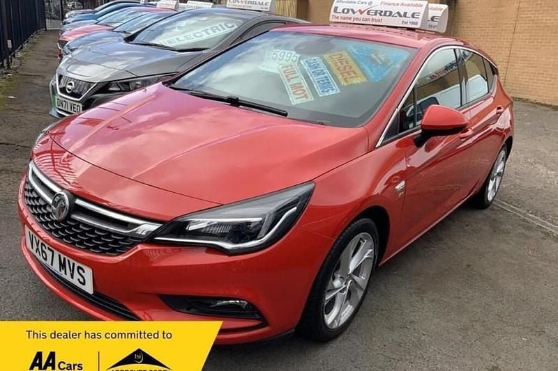 Used 2017 Vauxhall Astra SRi Hatchback | £5,995 (Good price) - Image 1/1