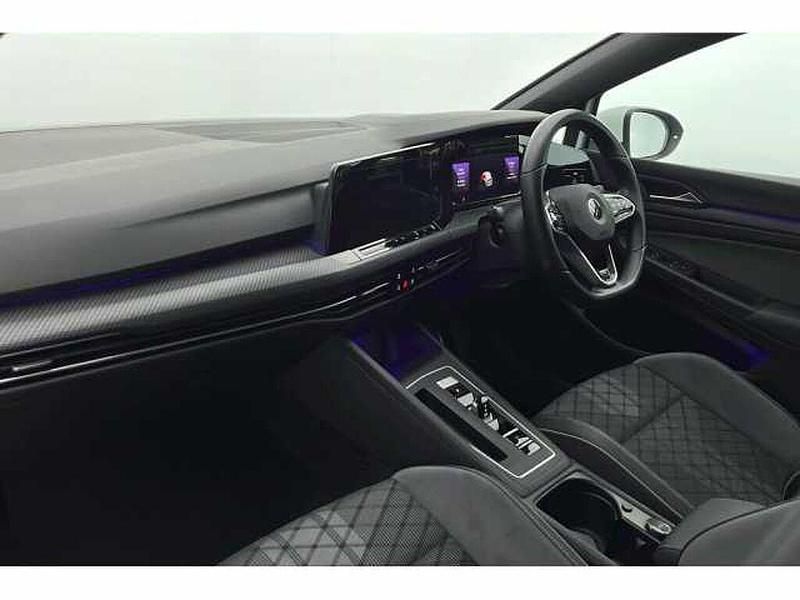 Used VW Golf VII 150 HP (110 kW) 2021 Hatchback