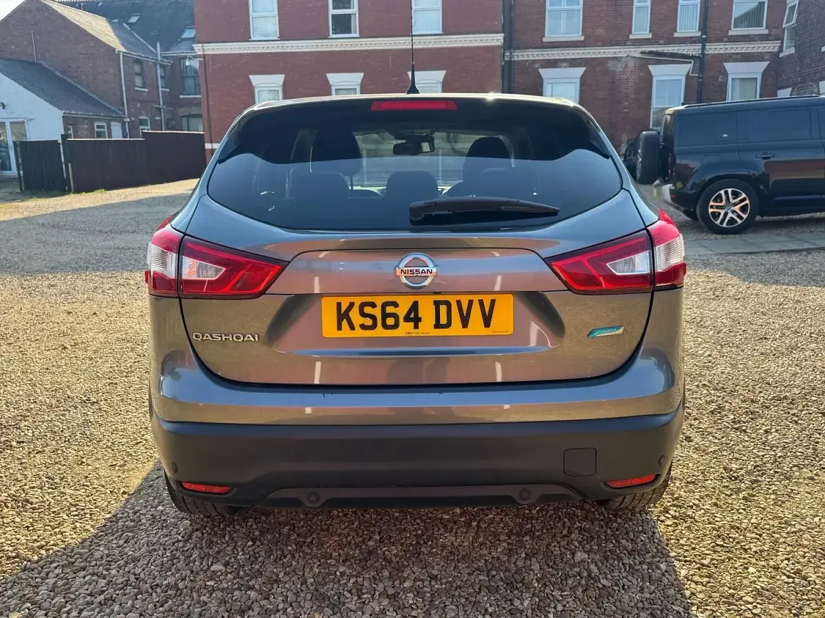 Used Nissan Qashqai Acenta Premium 2015 Grey SUV
