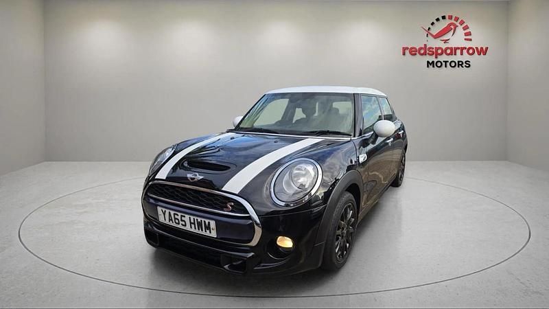 Usado Mini Cooper SD Hatch 2015 Negro Utilitario