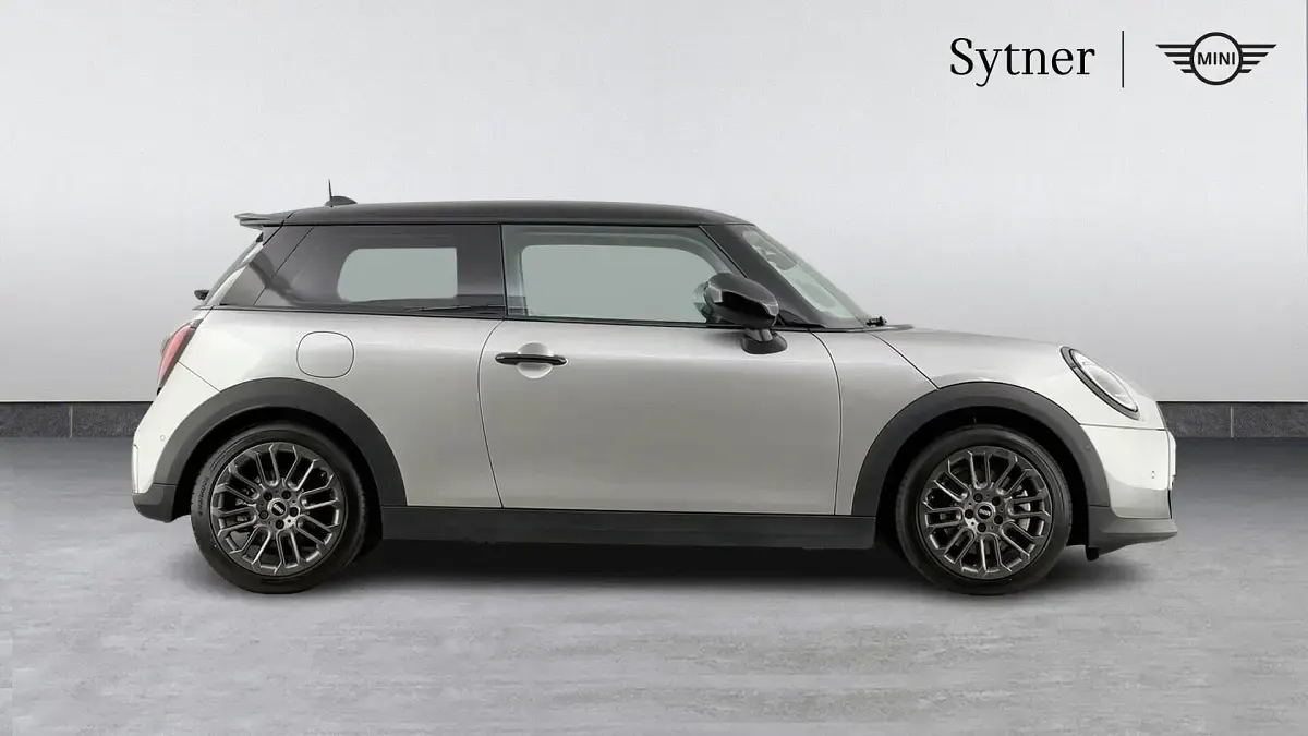 Used Mini Cooper S Hatch 201 HP (147 kW) 2024 Silver Hatchback