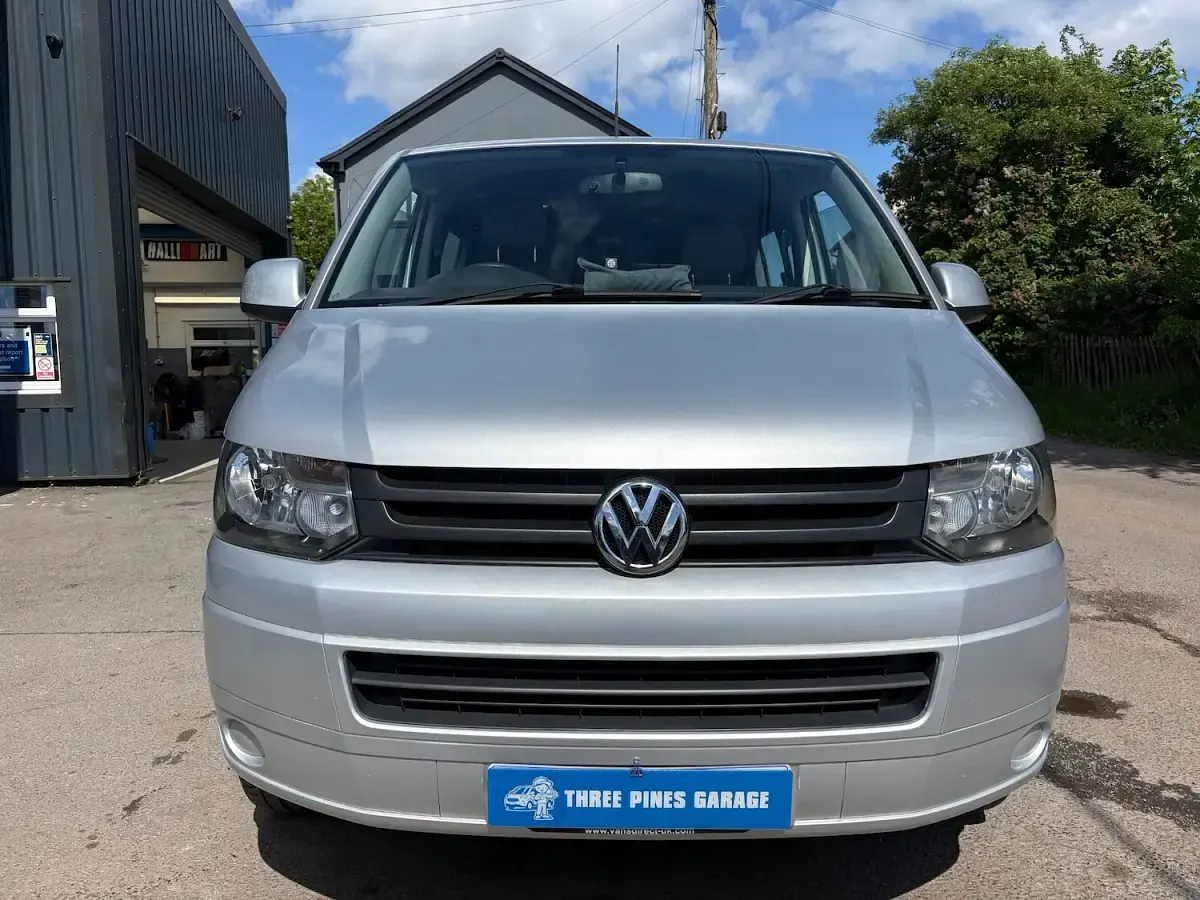 Used VW T5 140 HP (102 kW) 2011 Silver Van