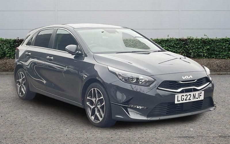 Used Kia Ceed 160 HP (117 kW) 2021 Grey Hatchback