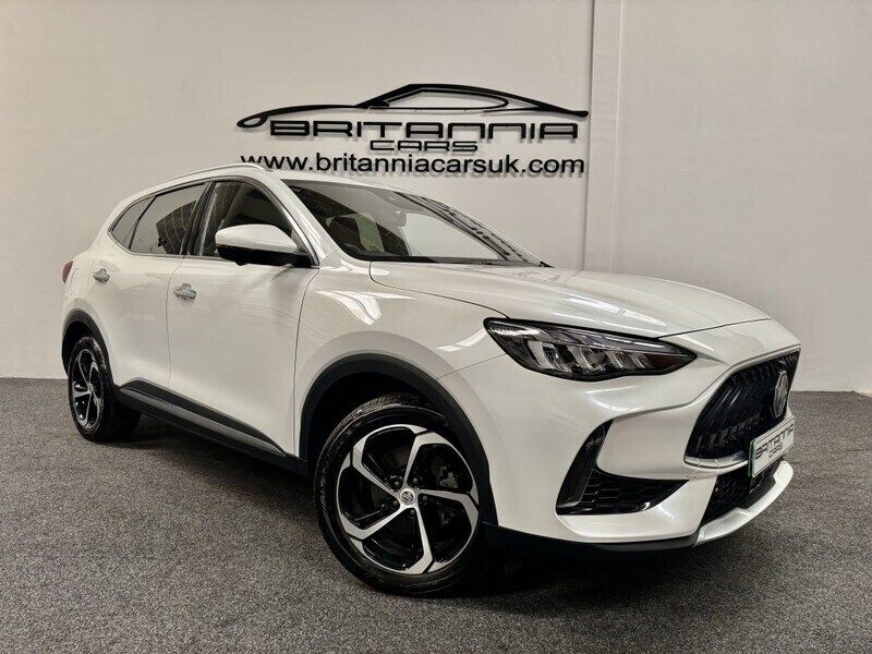 White Used 2023 MG HS Trophy SUV | £18,480 (Fair price) - Image 1/4