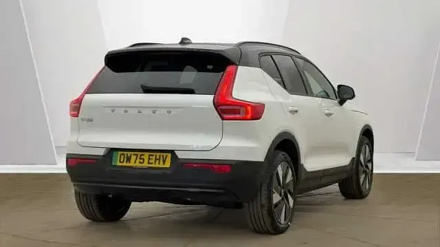 Used Volvo EX40 Plus 175 kW (238 HP) 2025 White SUV