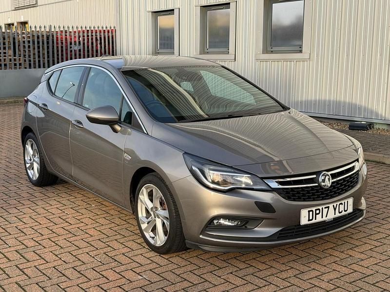 Used Vauxhall Astra SRi 150 HP (110 kW) 2017 Grey Hatchback