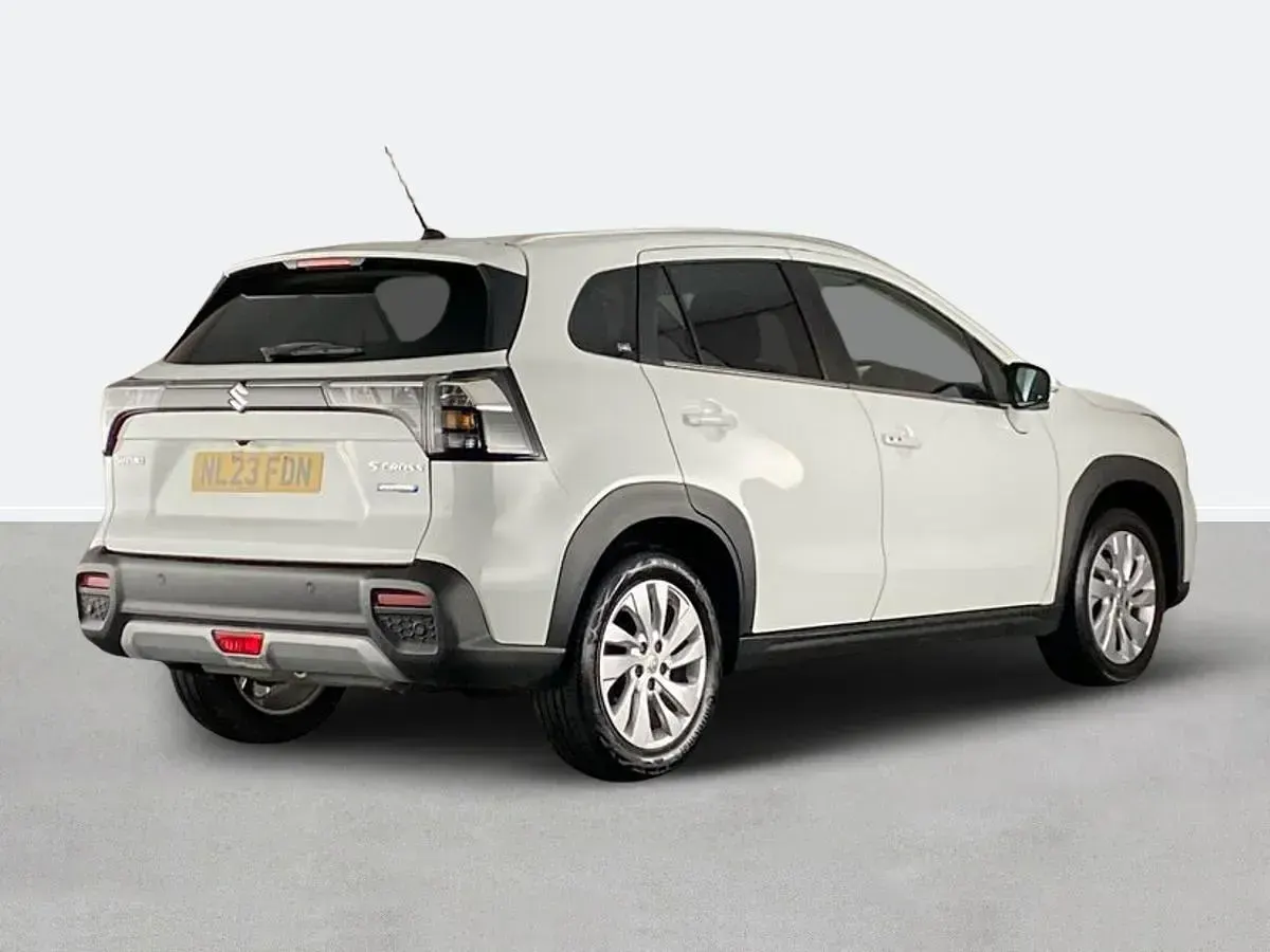 Used Suzuki SX4 2023 White Hatchback