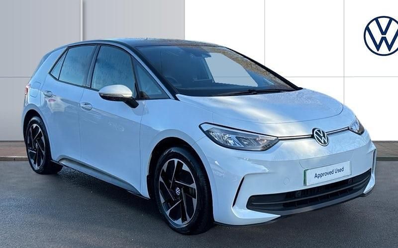 Used 2024 VW ID.3 Pro Hatchback | £19,891 (Fair price) - Image 1/4