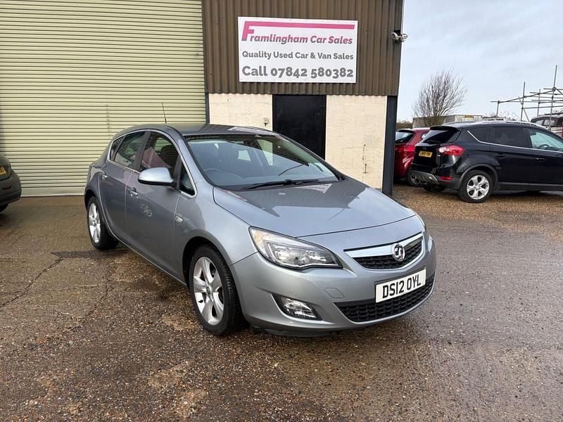 Used Vauxhall Astra SRi 2012 Silver Hatchback