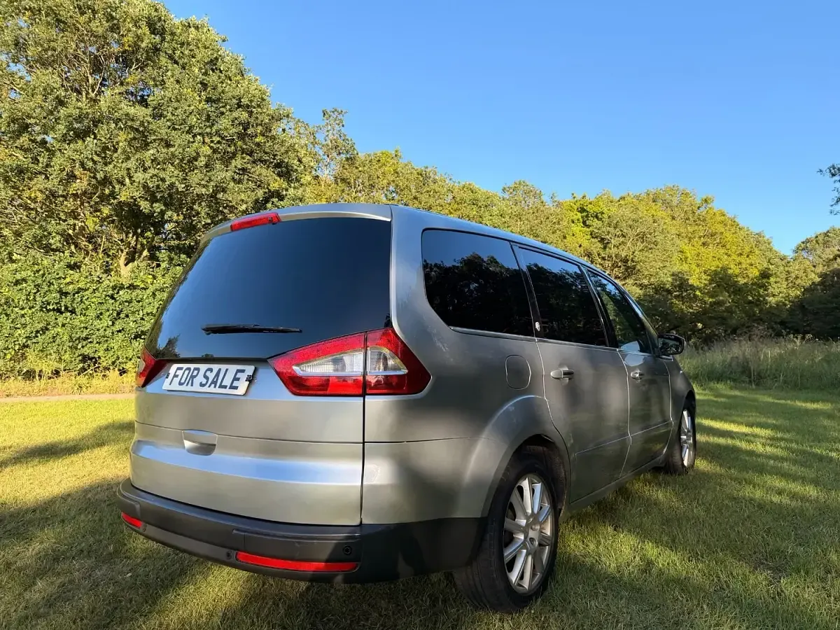 Used Ford Galaxy Ghia 2007 Silver MPV