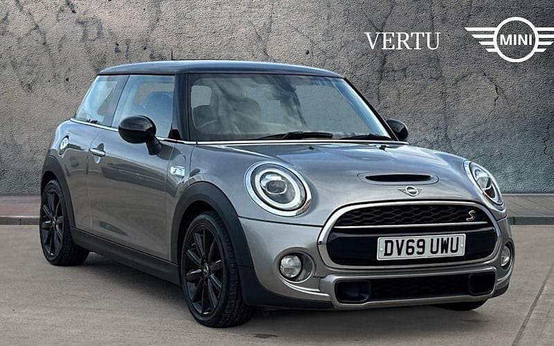 Silver Used 2019 Mini Cooper S Classic Hatchback | £14,416 (Fair price) - Image 1/4