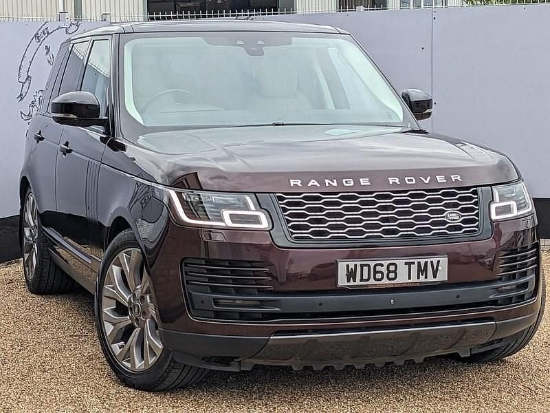 Red Used 2018 Land Rover Range Rover Vogue SE SUV | £29,995 (Fair price) - Image 1/4