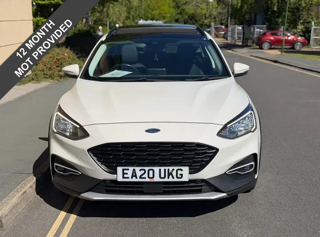 Used Ford Focus Active X 120 HP (88 kW) 2020 White Estate