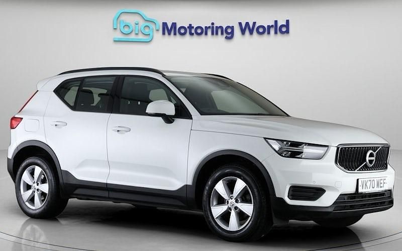Used 2021 Volvo XC40 Momentum SUV | £16,300 (Good price) - Image 1/4