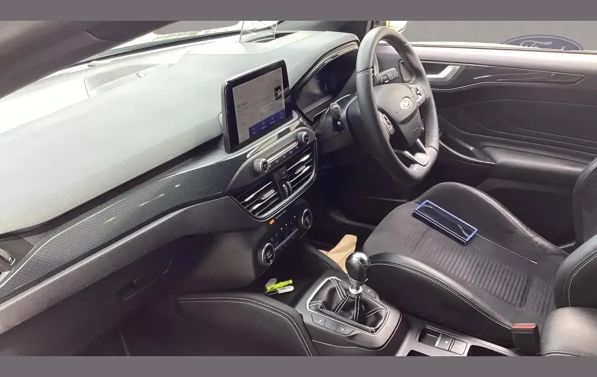 Used Ford Focus ST 280 HP (205 kW) 2021 Black Estate