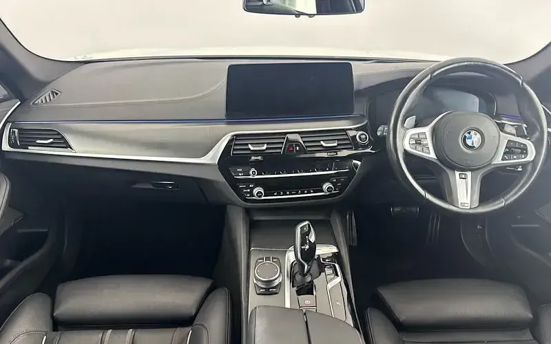 Used BMW 520 M Sport 190 HP (139 kW) 2020 White Sedan