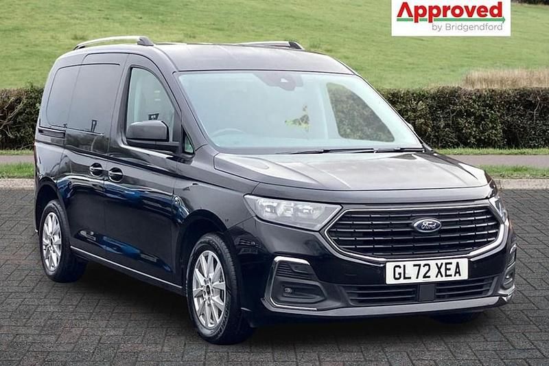 Used 2023 Ford Tourneo Connect Titanium MPV | £19,495 (Fair price) - Image 1/1