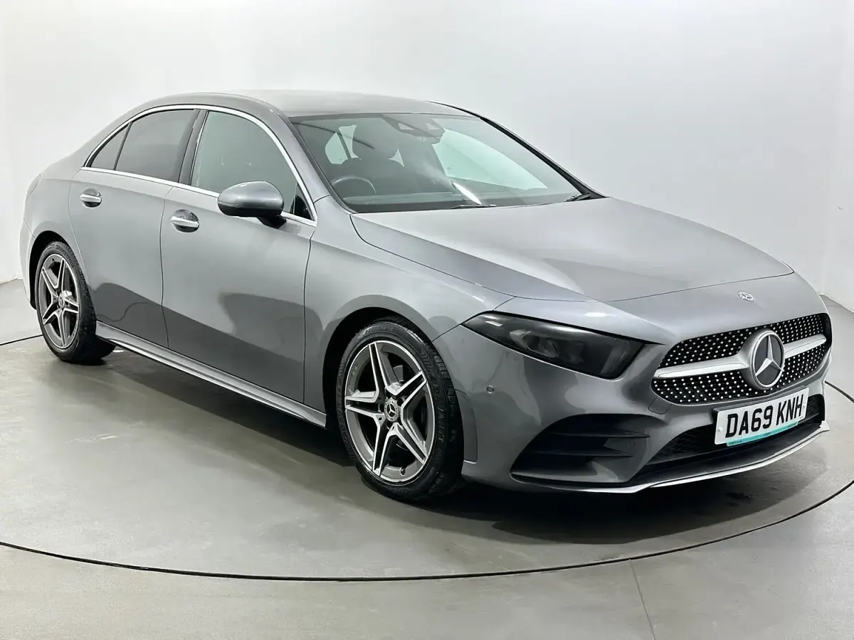 Used Mercedes A200 AMG Line Premium 163 HP (119 kW) 2019 Sedan