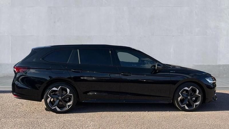Used Skoda Superb SportLine 150 HP (110 kW) 2026 Midnight black metallic Estate